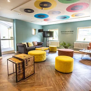 Jonas Capsule hotel Sheffield